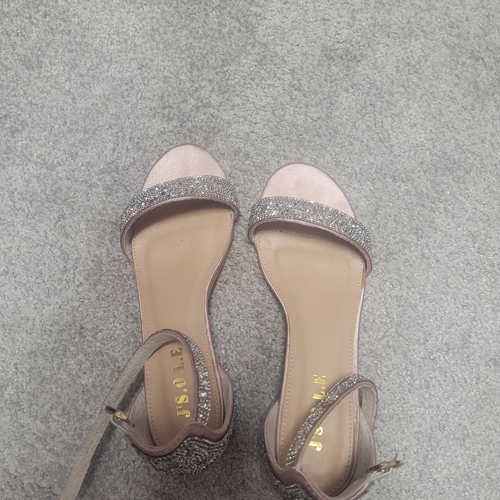 Chunk Gold/Glitter Women’s Chunk Sandals - Size US 6.5